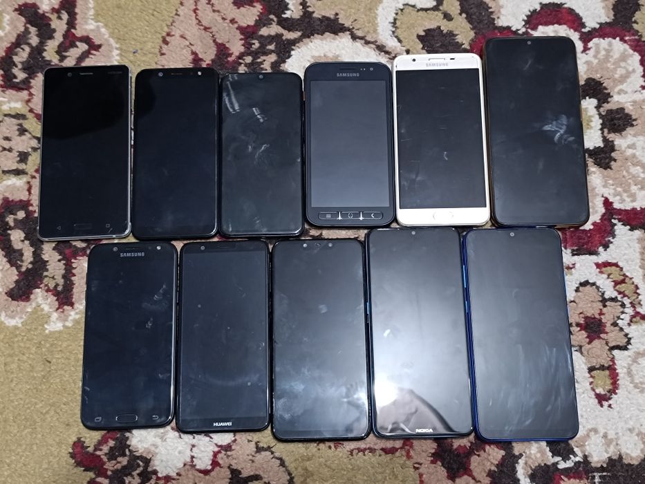 Vând Telefoane Diferite Marci