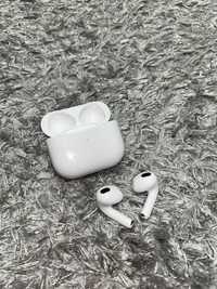 Vand Casti Apple Airpods gen 3 garantie + factura Emag
