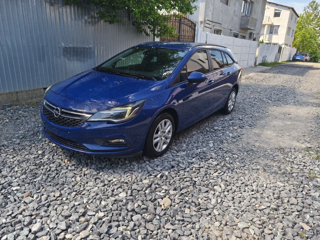 Dezmembrez  Opel Astra k  1.6cdti