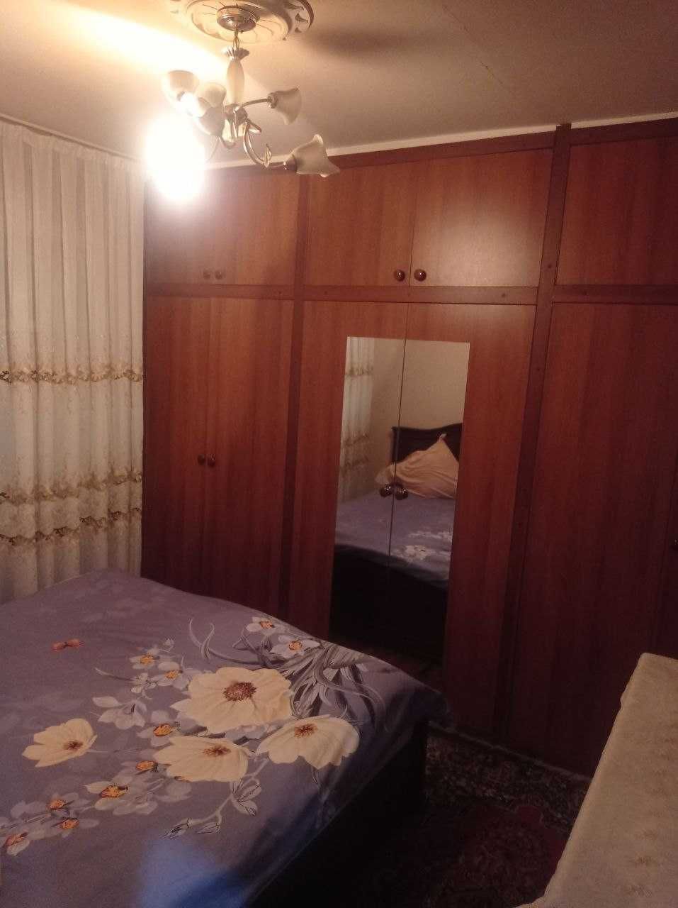 Срочно продается 3 х комнатная квартира в Шайхантахурском р-не.