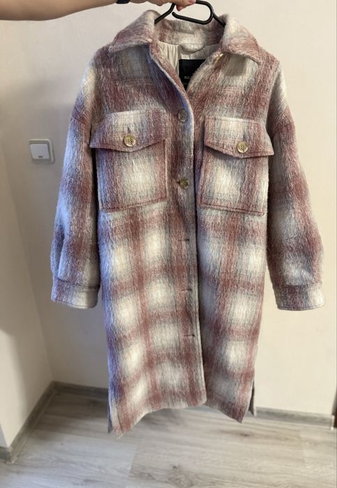 Дълго палто pull and bear