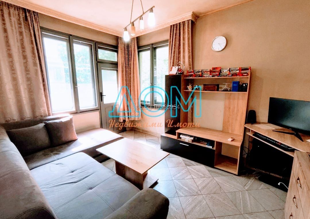 Продава се Многостаен апартамент в Бургас, Център - 92 кв.м за 2028 €/кв.м - Снимка #4