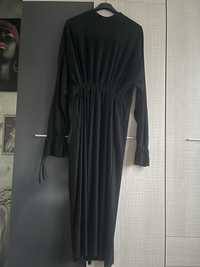 Черна рокля сполей на Масимо Дюти