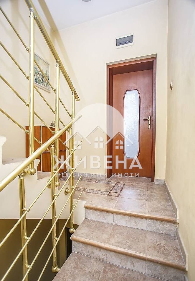 Продава се Къща в Варна, Морска градина - 486 кв.м за 3396 €/кв.м - Снимка #8
