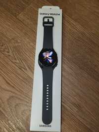 Продам galaxy watch 4 40mm