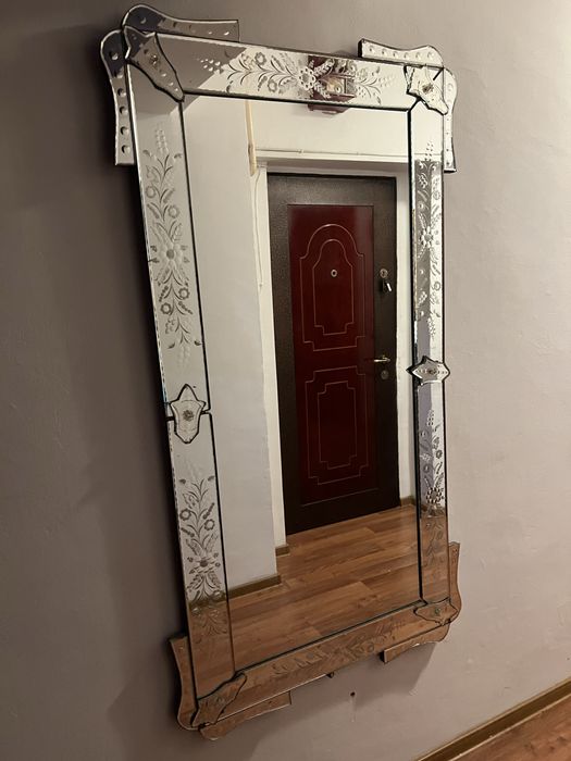 Oglinda venetiana de cristal