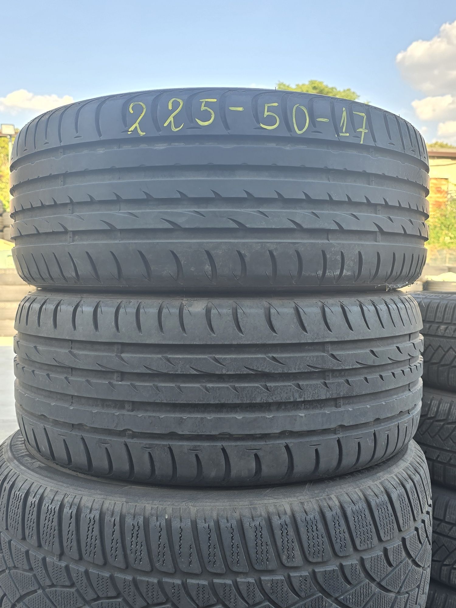 2 Броя Гуми 225/50/17 Nexen 6,6mm