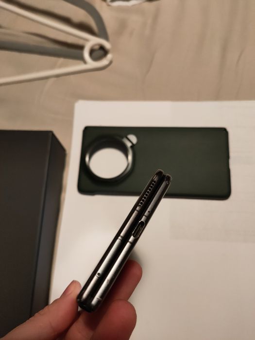 Honor Magic V3 512GB/12GB la cutie - cel mai subtire telefon