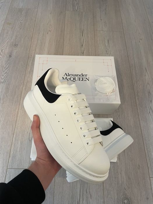 Alexander McQueen mărimea 43