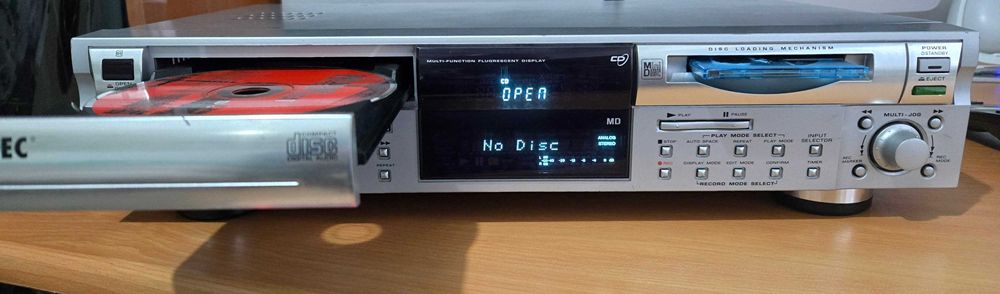 Lifetec LT 8964 cd player/minidisc