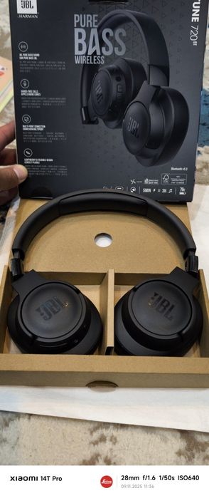 Срочно продам ОРИГИНАЛ наушник JBL TuneBT