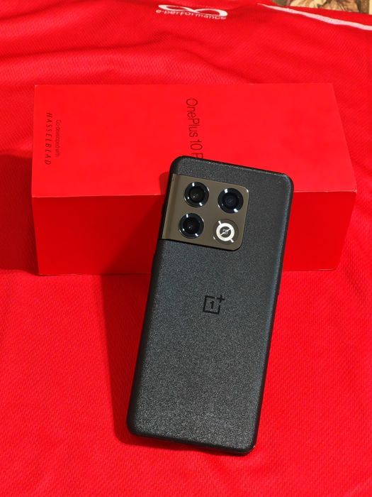 One Plus 10 Pro 256 gb Ram 12 5G полный комплект