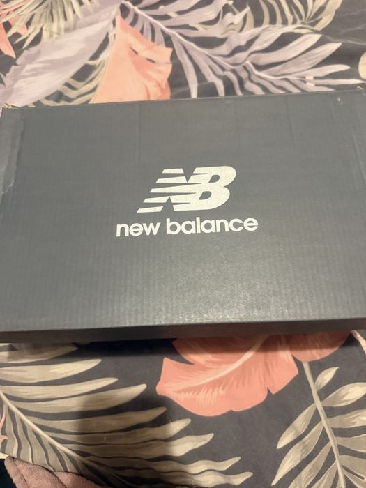 New Balance 9060