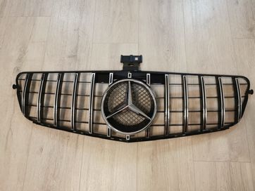 Решетка с емблема тип GT AMG за Mercedes W204