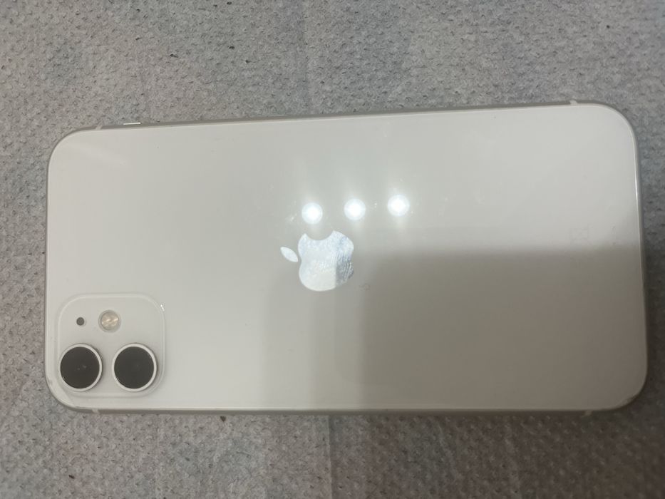 iPhone 11 продается