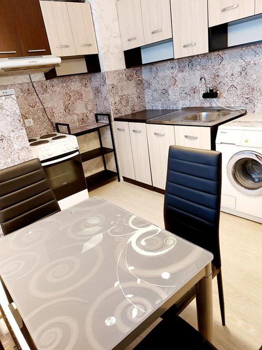 Дава се под наем Тристаен апартамент в София, Хаджи Димитър - 99 кв.м за 650 € - Снимка #2