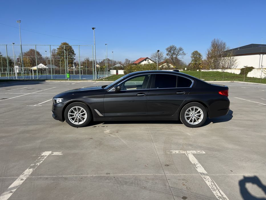 BMW Seria 5 BMW 520d G30