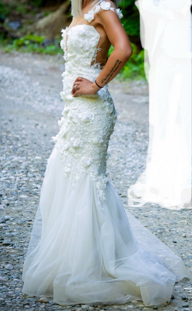 Vand rochie mireasa