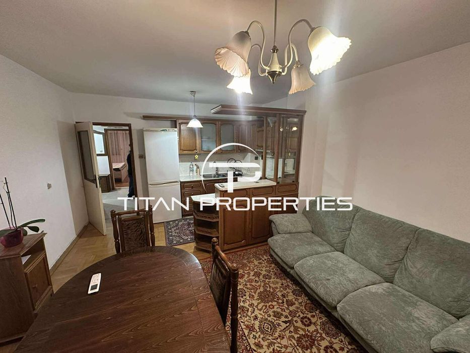 Дава се под наем Тристаен апартамент в Варна, Колхозен пазар - 75 кв.м за 562 € - Снимка #1