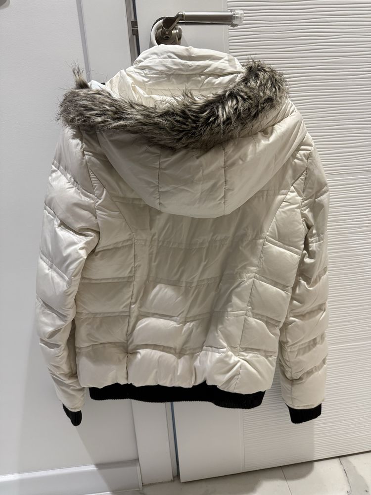 Дамско яке Bershka