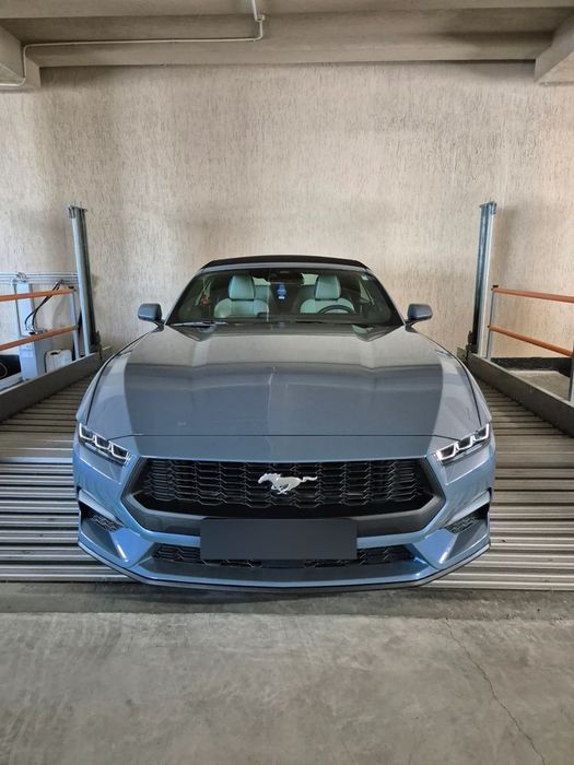 Ford Mustang Primul proprietar in România stare impecabilaca noua!,