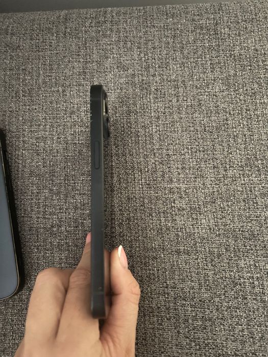 iPhone 13 - телефон