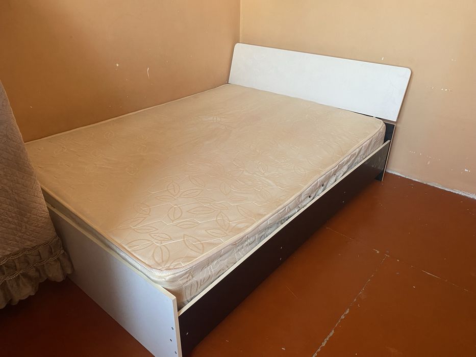 Спалный сатылады срочна 70.000