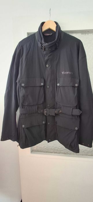 Яке за мотор Dainese в ,като ново.