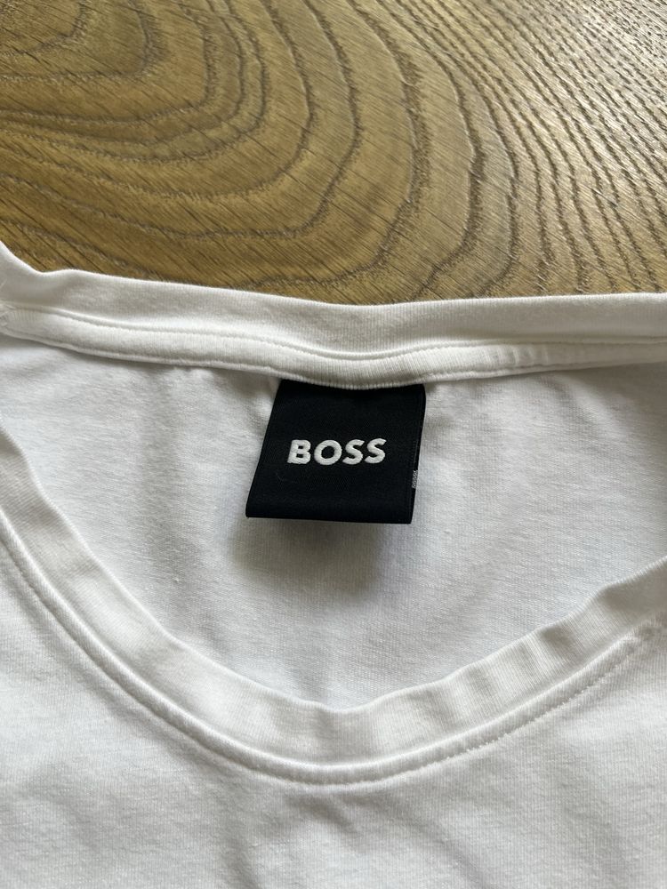 Hugo Boss : размер S / Оригинал