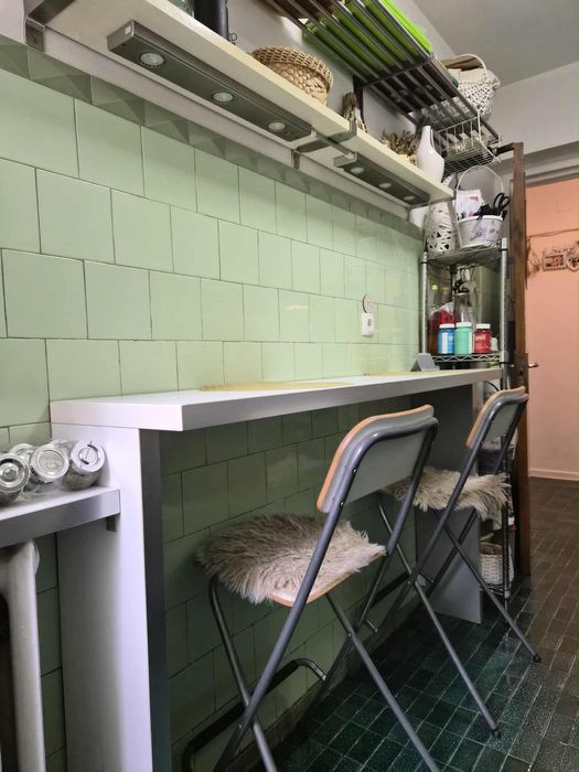 Apartament 3 camere, Dristor