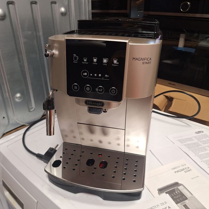 Кафе машина Делонги Magnifica Start