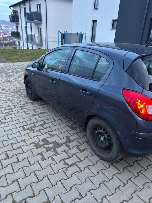 Se vinde Opel Corsa D 1.4 benzina