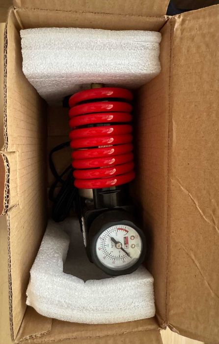 Чисто нов компресор за гуми 12V - Компактен и мощен!