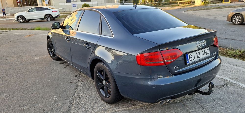 VAND AUDI A4 B8 2009