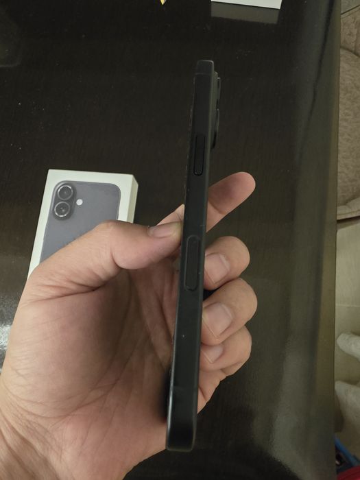 Iphone 16 128gb 100% емкость