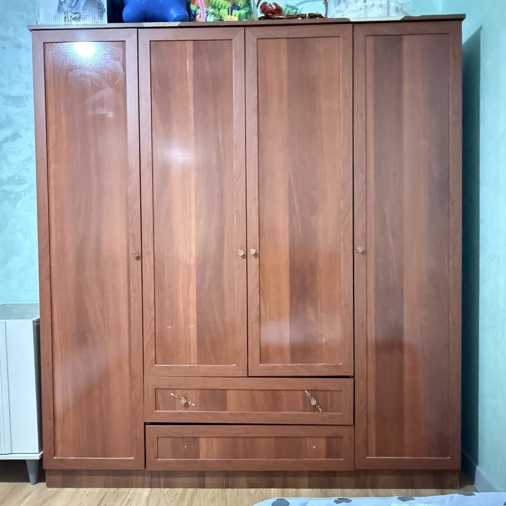 Продам шкаф пятидверный