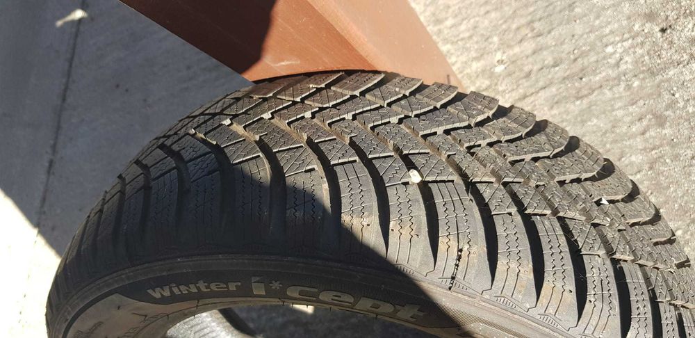 Cauciucuri iarna Hankook 205/55/16, Goodyear 195/65/15