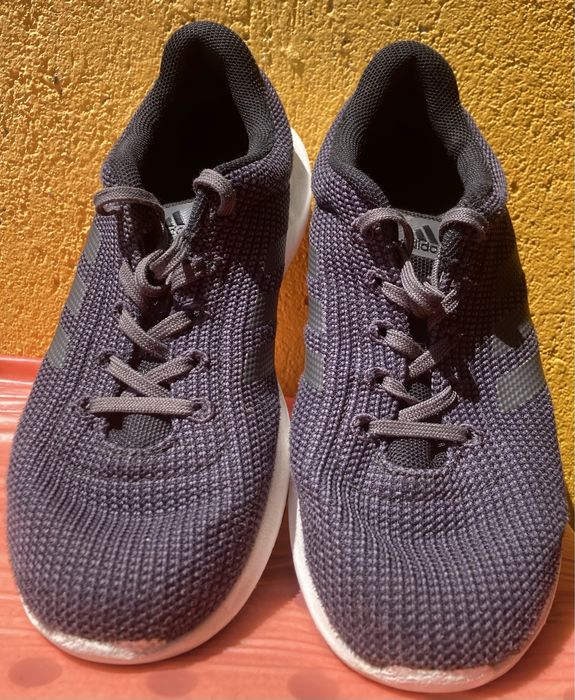 Маратонки Adidas 40,2/3