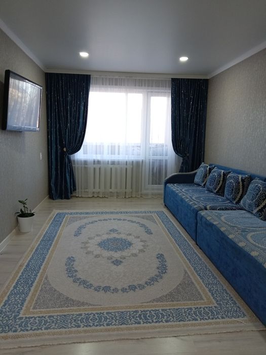 Продаётся четырёхкомнатная квартира 3-й микрорайон 12дом