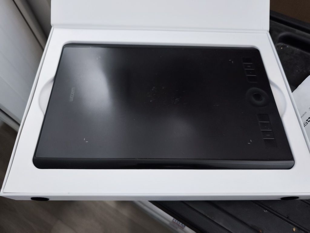 Графичен таблет Wacom Intuos Pro L