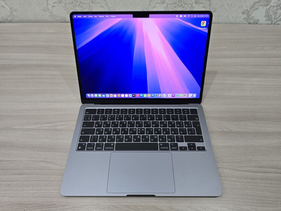 Macbook Air, M3, Ram 8Gb, SSD 256Gb, Display Retina 2.5K