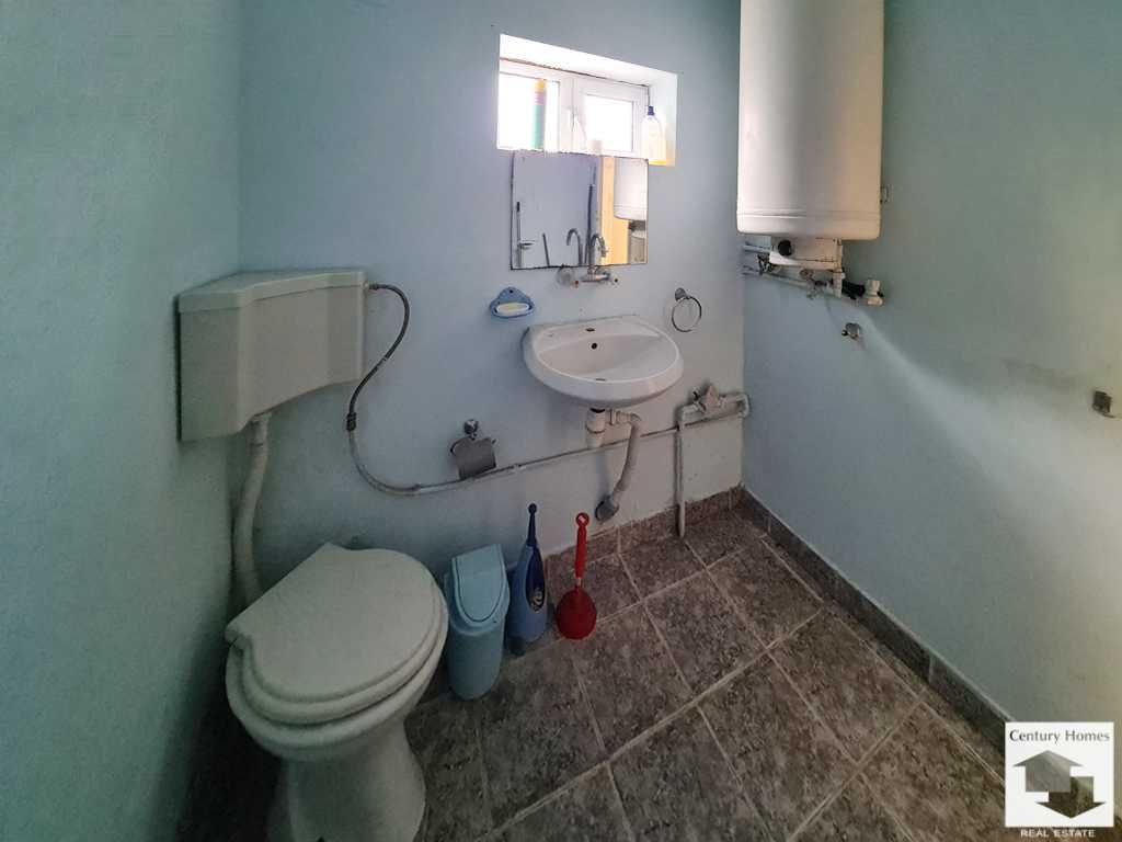 145269 Две къщи в един двор за продажба в гр. Полски Тръмбеш