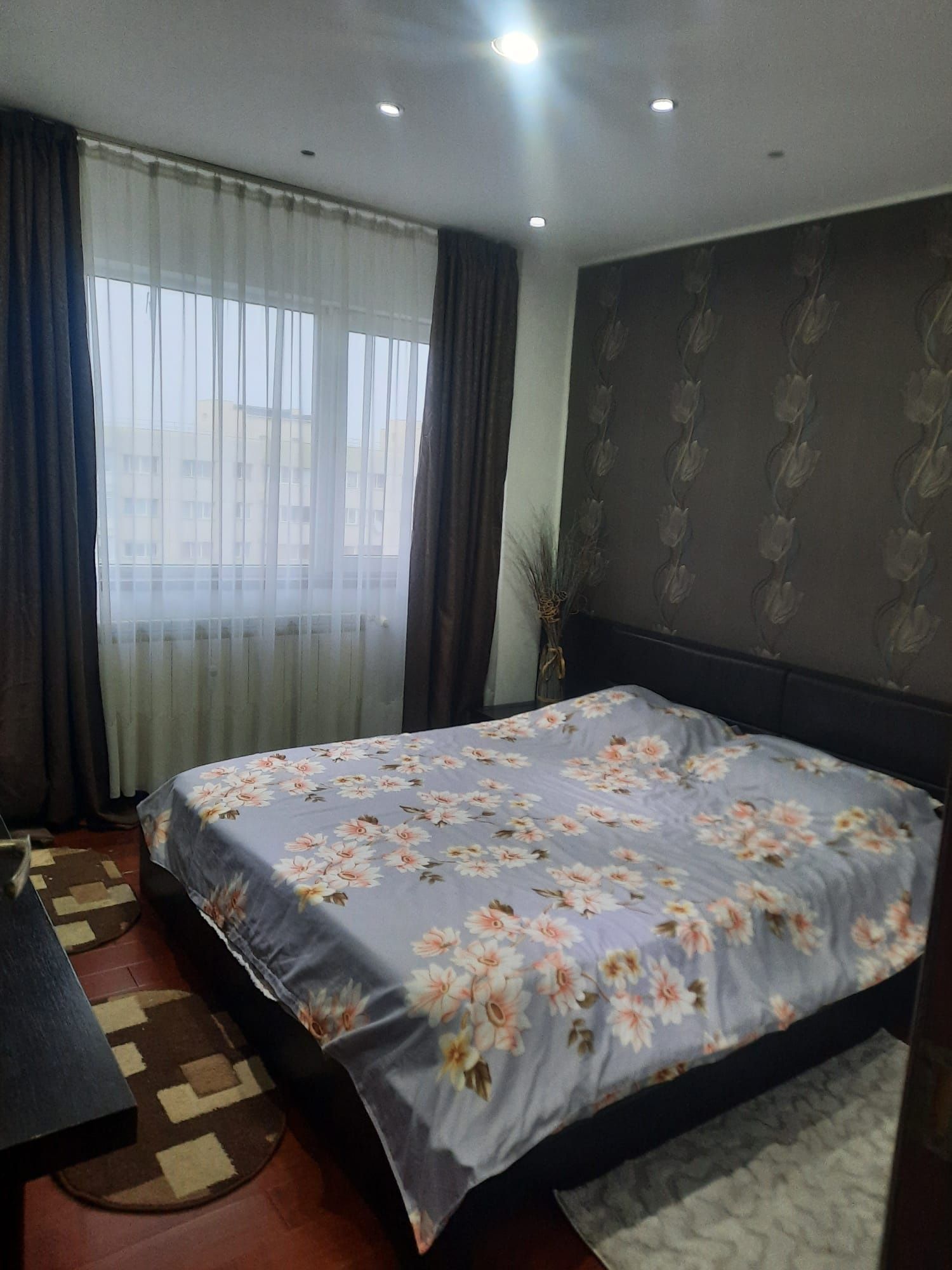 Apartament 3 camere Pantelimon Mega mall
