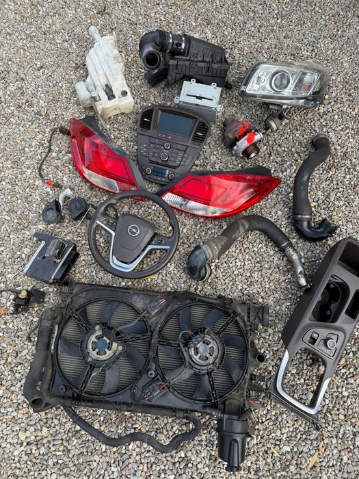 Dezmembrez Opel Insigna 2.0-160 c.p