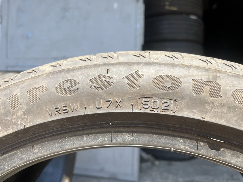 2 бр. летни гуми 255/40/19 Firestone DOT 5021 4 mm