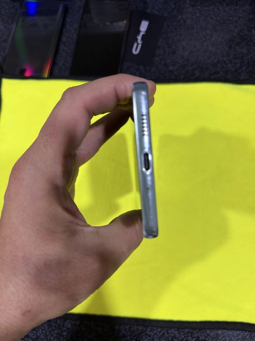 samsung a73 pamit 6.128g holatini oqip tel qlila