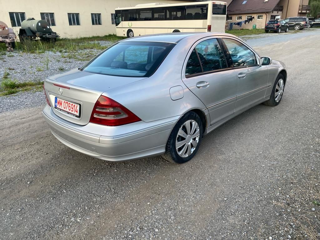 Mercedes c220 w203