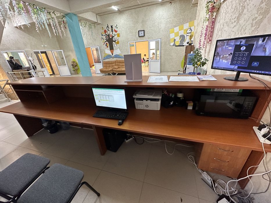 Продам ресепшн бу