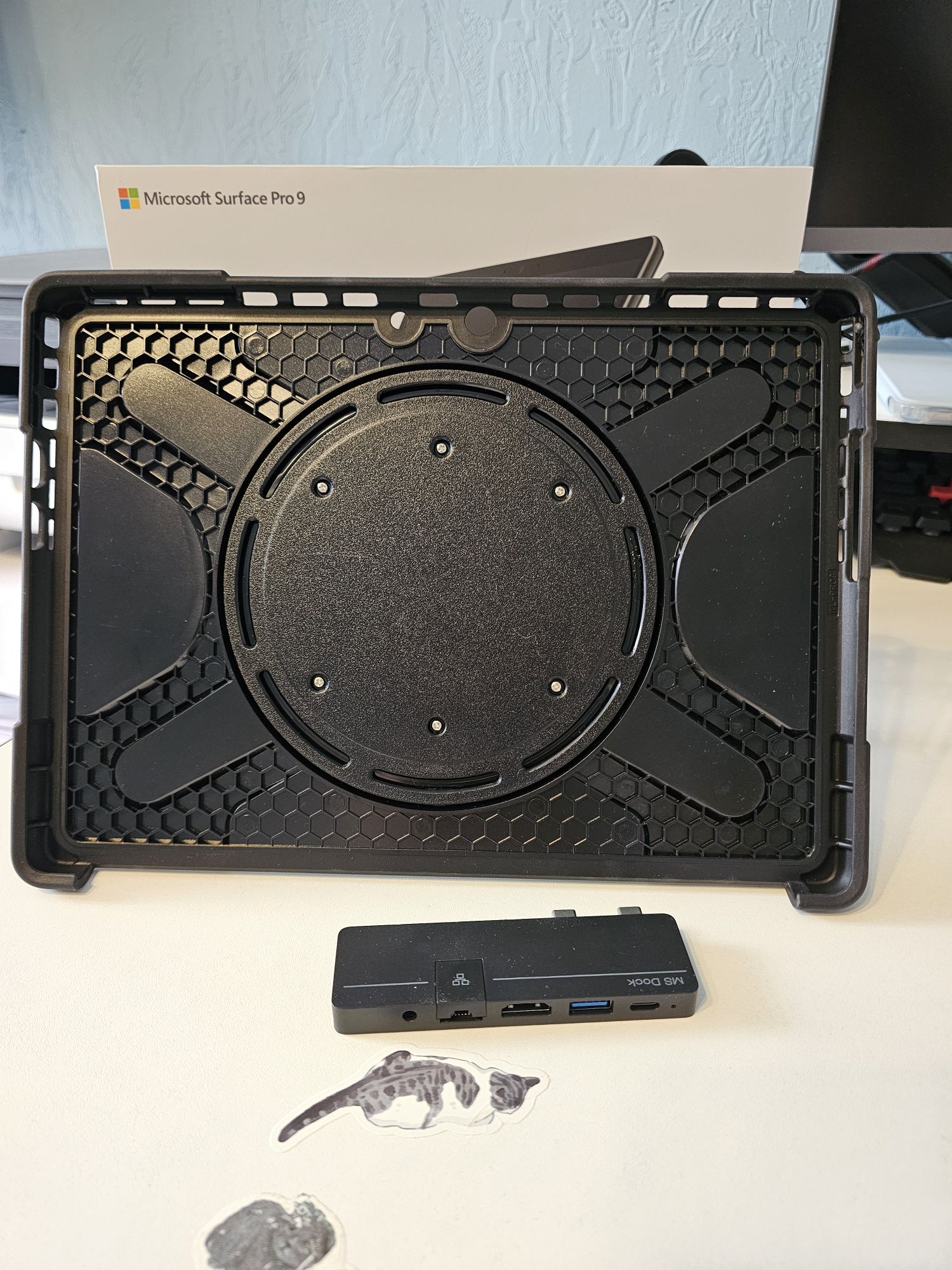 Microsoft surface pro 9 + клавиатура и стилус