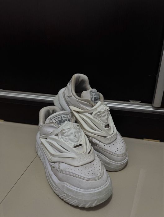 3 perechi de adidasi la cel mai bun pret